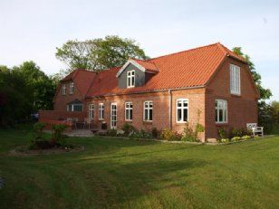 M. P. Stisensvej 8, Breum - 4